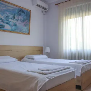 ballo-apartments.albaniahotels.org/