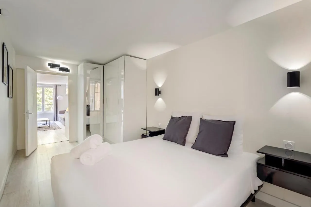 Appartement Design 1 Bdr With Ac à Paris 0*,  France